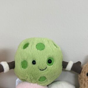 Jellycat pickle ball
